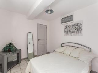 Cosy vacation home with terrace - Berre-les Alpes - 5