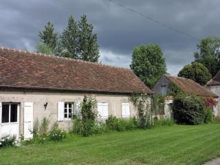 Maison de campagne charmante avec jardin au Château de Vesset - FR-1-489-64 - Tréteau - 8