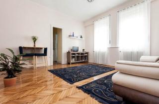 Home Away Apartment - Budapest - 0