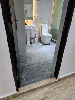 NIFEWAT APARTMENT,Cardiff suite 2bedroom apartment with gym ,Netflix and WiFi - Abuja - 9