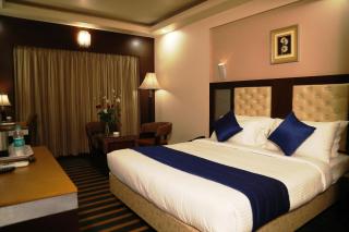 Hotel Dr Rajkumar International - Bangalore - 1