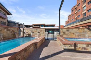 2 Bedroom Ski In, Ski Out Mountain Vacation Rental Located Next To Historic Main Street In Downtown Breckenridge - Breckenridge - 2