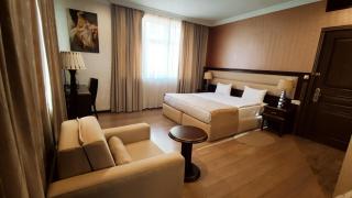 Smith's Boutique - Baku - 1