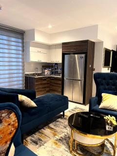 Iconic Towers Blue Room - 1