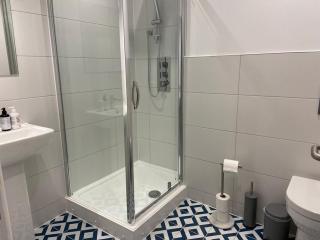 Apartment 10 Penthouse 2 bedrooms, sleeps x 4 - York - 3