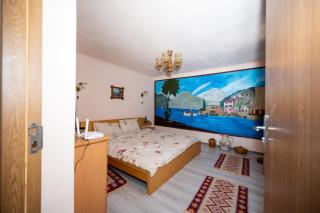 Transylvanian Retreat - Mountain View, BBQ & Pool - - 5