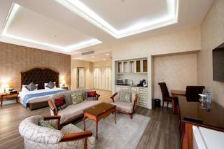 Sapphire Inn Hotel - Bakoe - 9