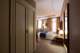 Sapphire Inn Hotel - Bakoe - 1