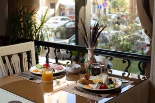 Sapphire Inn Hotel - Bakoe - 8