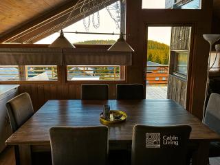 Modern sports cabin on Sjusjøen with sauna and waxing room - Ringsaker - 3
