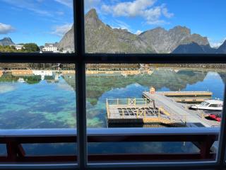 Lofoten suite apartments - Rostad Retro Rorbuer - Reine - 5