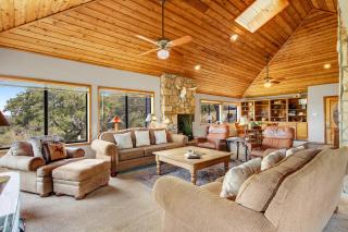 Spicewood Treehouse - 8