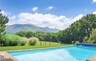 Gorgeous Home In Ascain - 9