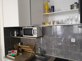 Orleans Studio - Near Train Station - 4