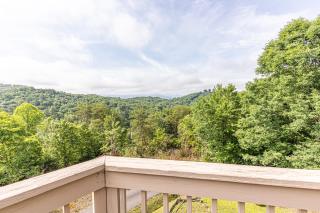 Sky Bear Lodge at Three Little Bears Retreat - Bryson City - 3