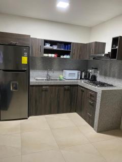 Alquilo hermoso departamento en Salinas, Ecuador - 5