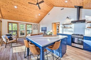 Foxtail Cabin Retreat Steps to Beaver Lake! - Rogers - 2