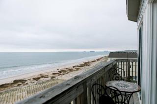 Modern 4bdr Oceanfront home - 4