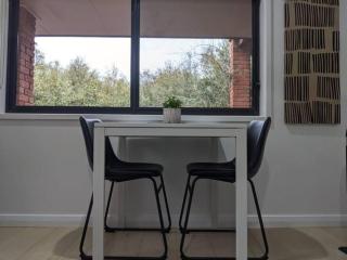 Adorable 1 bedroom private apartment - Bright - 6