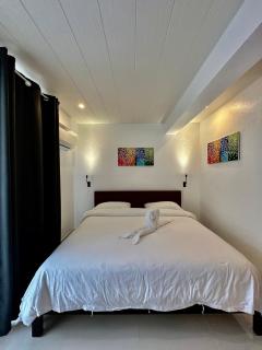 Calypso Beach and Dive Resort - 4
