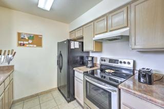 Casa Grande Getaway with Access to Golf Course! - Casa Grande - 2