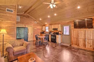 Heber Springs Cabin with Deck and River Views! - Heber Springs - 5