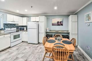 Walk to Ocean Condo with Community Perks on HHI - 9