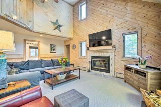 Cozy Getaway Private Hot Tub, Near Skiing! - West Dover - 7
