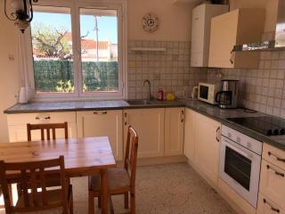 Villa T5 avec jardin, 100m plage, clim, WiFi, pour 8-10 pers, Le Barcarès - FR-1-81-524 - 4