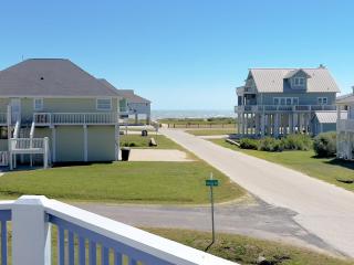 Beach'N Inn home - Crystal Beach - 8