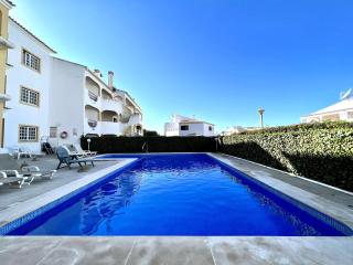 Quarteira Classic 1 With Pool by Homing - Quarteira - 0