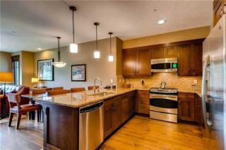 Luxury 2 Bedroom Breckenridge Vacation Rental With Stunning Mountain Views Just Steps From Historic Main Street - 5