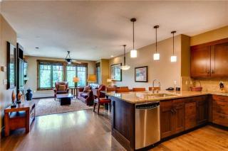 Luxury 2 Bedroom Breckenridge Vacation Rental With Stunning Mountain Views Just Steps From Historic Main Street - 3