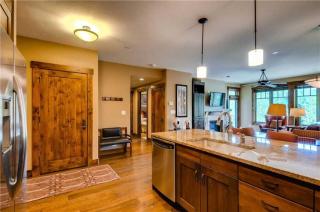Luxury 2 Bedroom Breckenridge Vacation Rental With Stunning Mountain Views Just Steps From Historic Main Street - 2