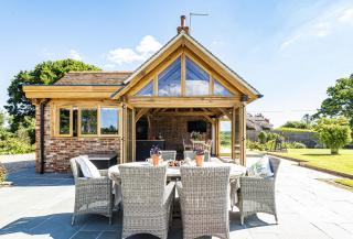 Hilltop Cottage - Chalbury - 6