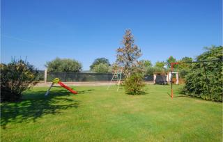 2 Bedroom Beautiful Home In Corridonia - 2