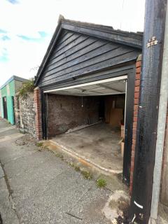 Seafront apartment with balcony, parking and sea views - Aberystwyth - 2