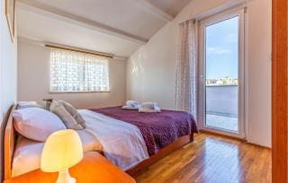 Gorgeous Apartment In Medulin With Wifi - Medulin - 4
