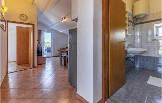 Gorgeous Apartment In Medulin With Wifi - Medulin - 5