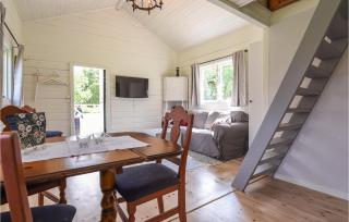 Pet Friendly Home In Stillingsön - Henån - 1