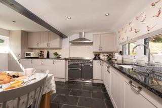 Charming Riverside Cottage in Snowdonia National Park - 2