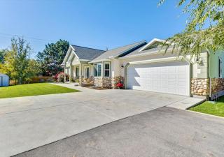 Play & Gather in Luxury,Pets too! Close to it Everything! - 1
