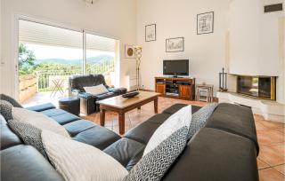 Nice Home In Ste-Anastasie-Sissole - 0