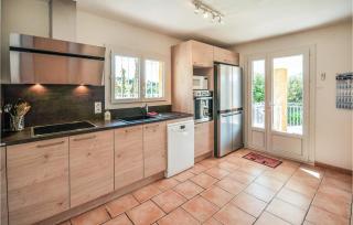 Nice Home In Ste-Anastasie-S-Issole - Sainte-Anastasie-sur-Issole - 4