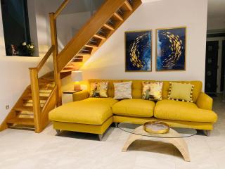 Stunning 4 bedroom house in Surrey Minimum stay 6 nights - 4