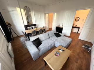 l'Hôtel des Ventes Reims Chativesle - Reims - 8
