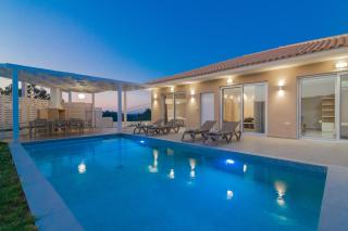 Spartakos Luxury Villa 4 - Plános - 3