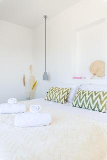 Yalos Mykonos 4 Bedroom Luxury house 5 minute from Ornos Beach w sea & Sunset view - 2