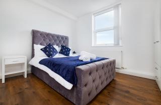 Meersbrook Luxury 2 Bedroom Apartment - 4