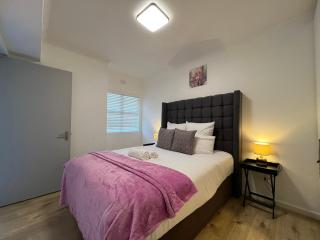 Woodys N Brooks Luxurious Apartment 7 - Cape Town - 0